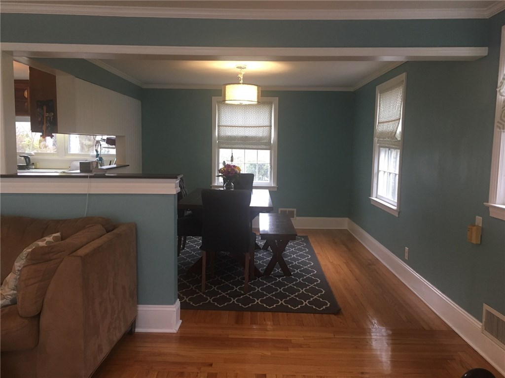 122 Kiwanee Road Warwick, RI 02888 - Photo 6 of 17