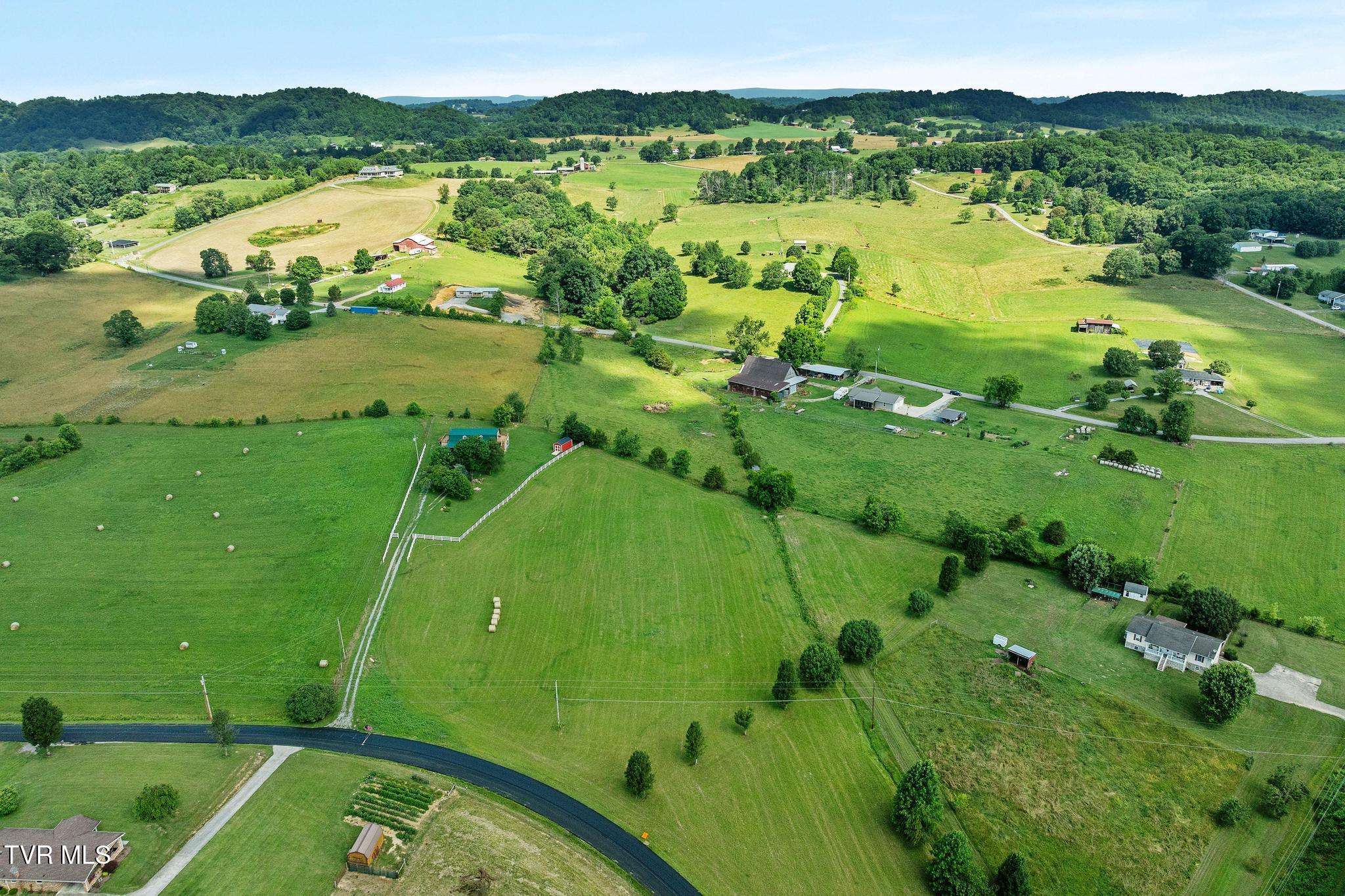 1115 Heritage Road North Chuckey, TN 37641 - Photo 24 of 68 DJI_0869