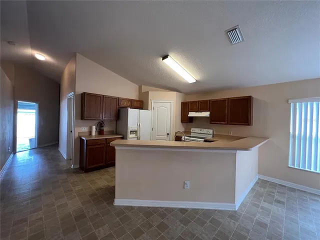 $2,500 | 7531 Oxford Garden Circle, Apollo Beach, FL 33572