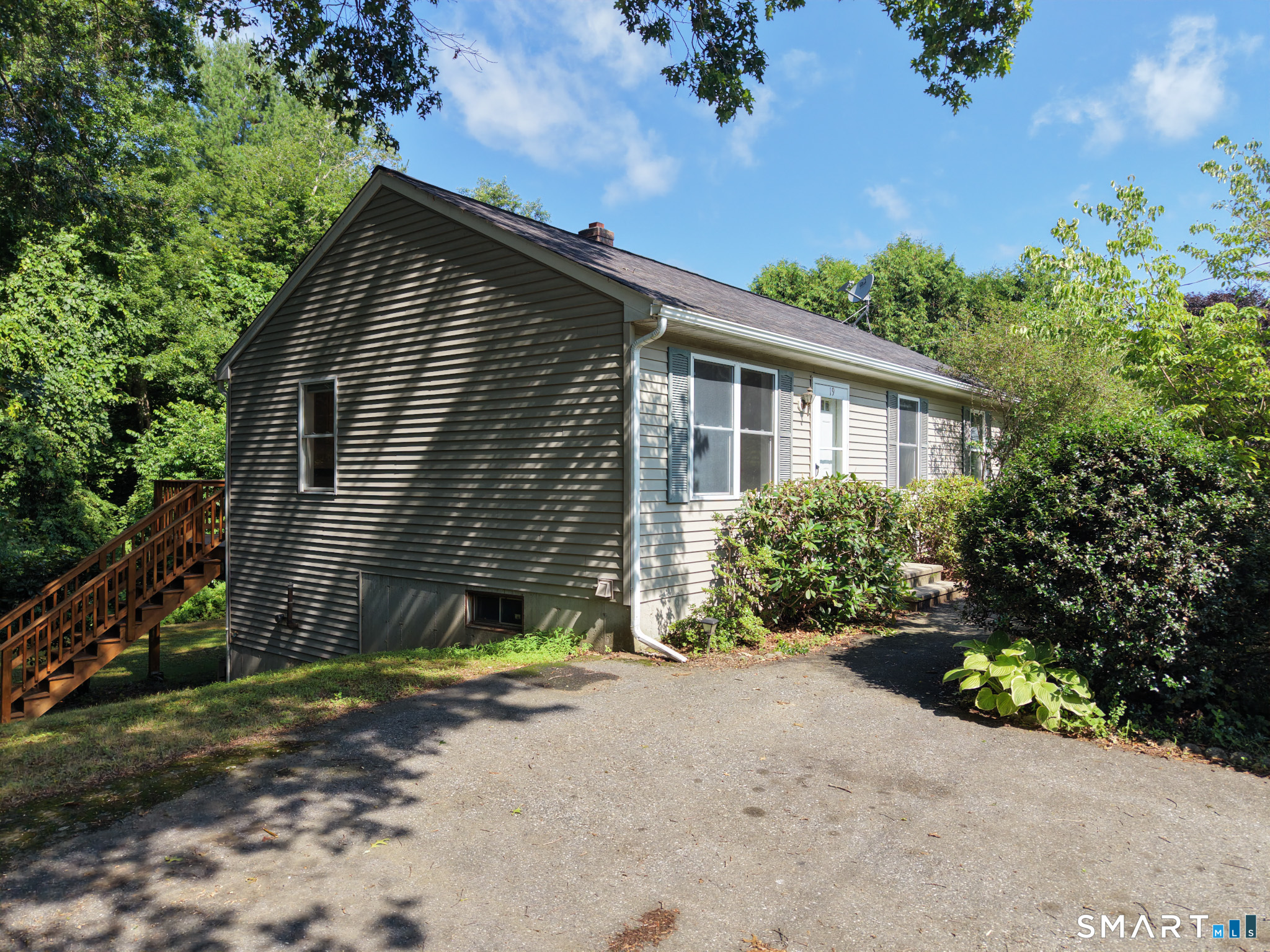 19 Nelson Street Brooklyn, CT 06234 - Photo 2 of 21