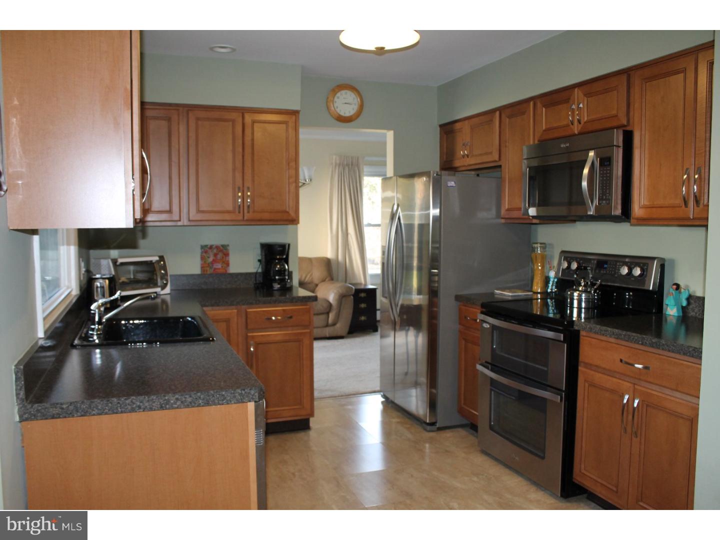 22 Concord Road Marlton, NJ 08053 - Photo 9 of 19 Kitchen
