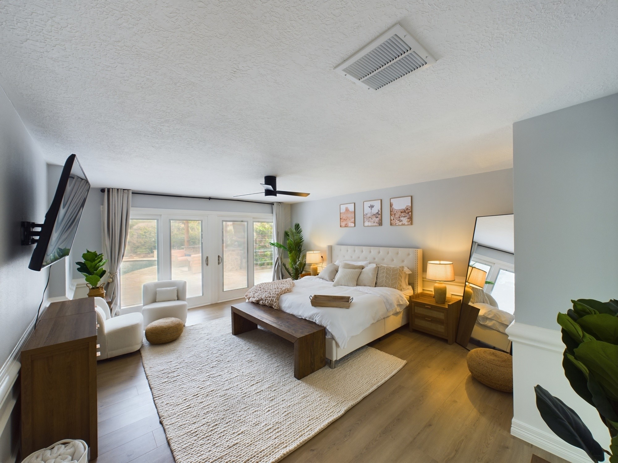 7702 Antoine Drive Houston, TX 77088 - Photo 20 of 50 Lavish Primary Bedroom