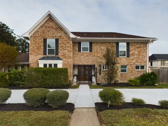 $10,000 | 7702 Antoine Drive, Houston, TX 77088