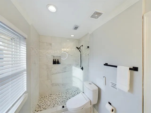 $10,000 | 7702 Antoine Drive, Houston, TX 77088