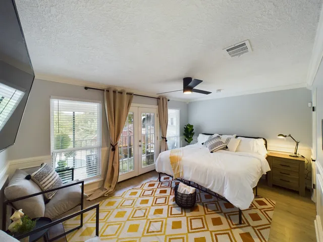 $10,000 | 7702 Antoine Drive, Houston, TX 77088