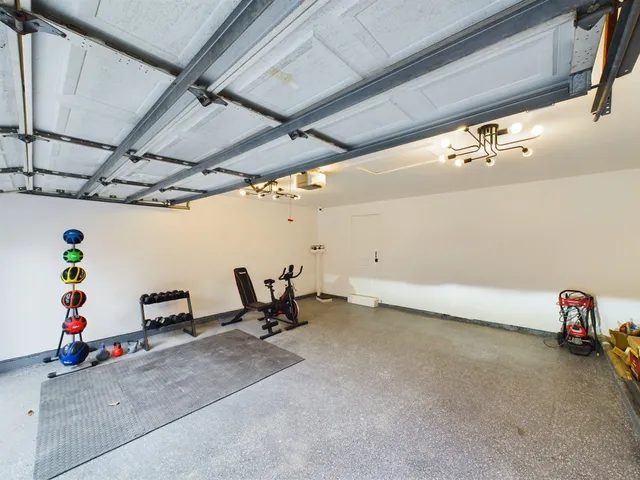 $10,000 | 7702 Antoine Drive, Houston, TX 77088