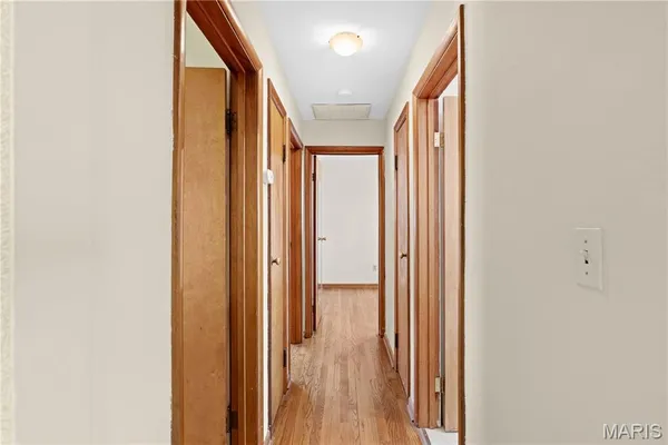 $179,000 | 15 Holly Hill Drive, Alton, IL 62002