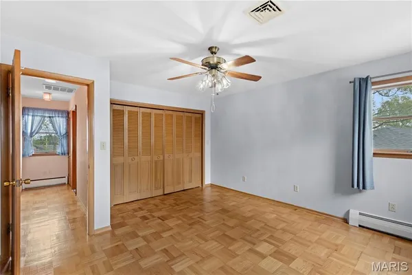 $179,000 | 15 Holly Hill Drive, Alton, IL 62002