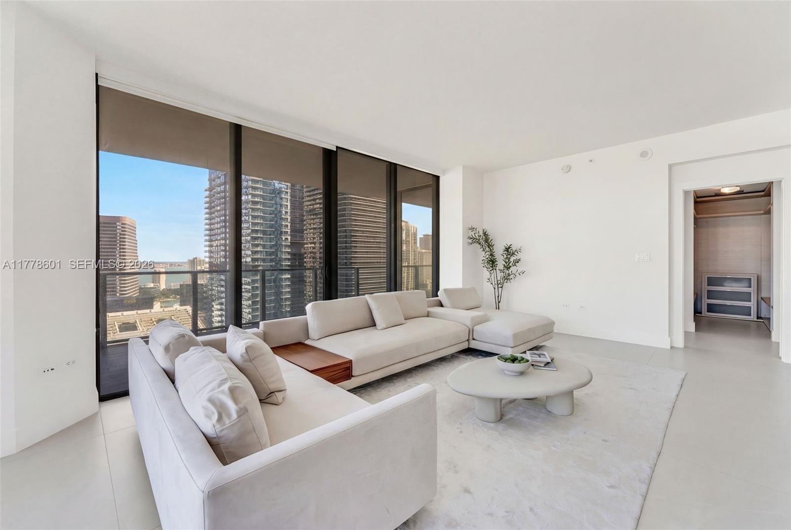 88 Southwest 7th Street, Unit 2411 Miami, FL 33130 - Photo 7 of 31 Photo 7