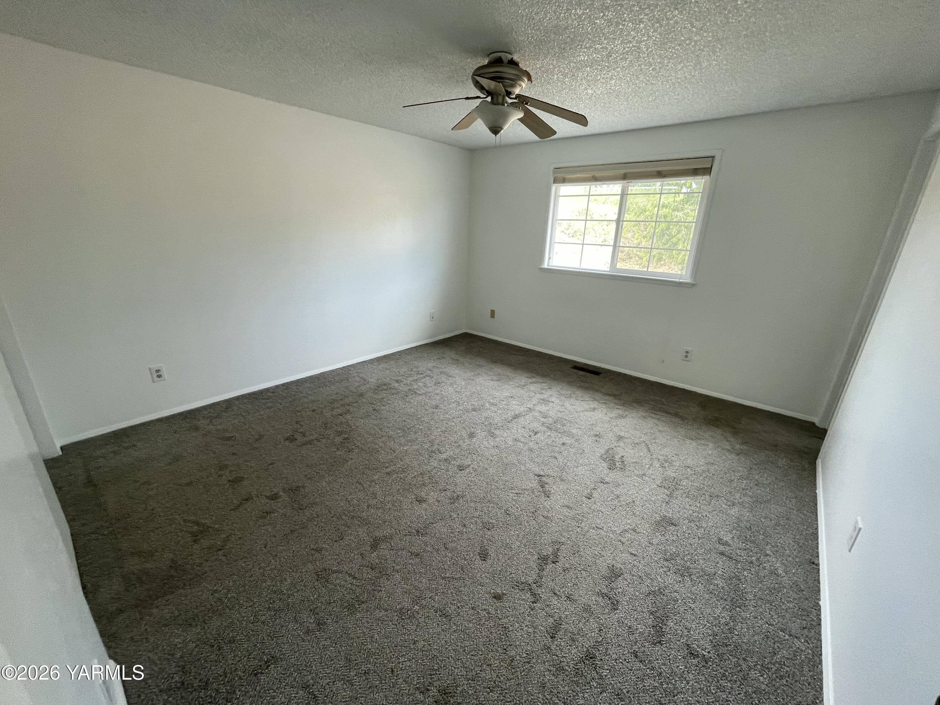 1602 Stein Road Yakima, WA 98908 - Photo 12 of 22 IMG_5173