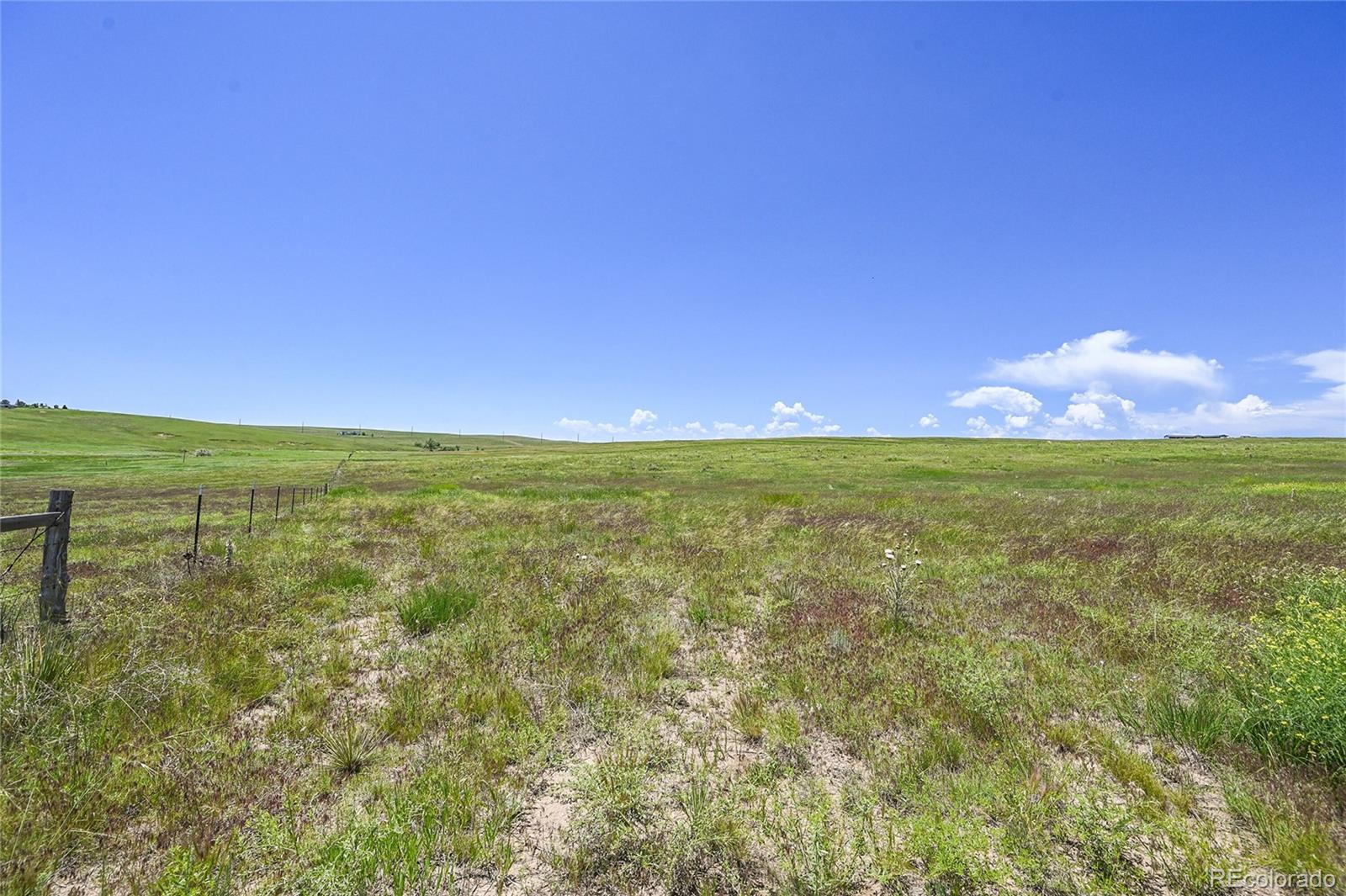 Last Dart Road Elizabeth, CO 80107 - Photo 3 of 14 a view of an ocean