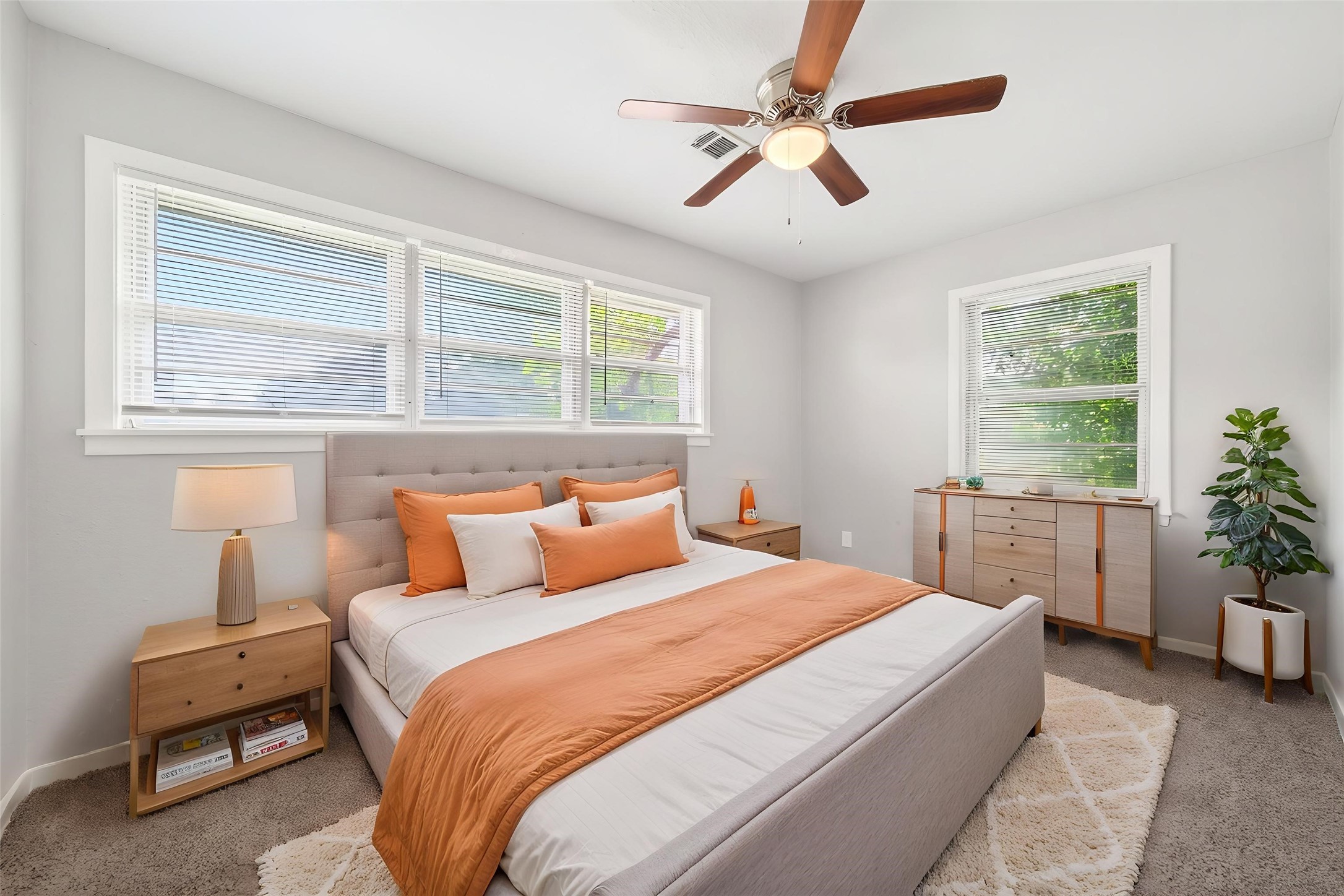 6718 Crosswell Street Houston, TX 77087 - Photo 21 of 29 VIRTUALLY STAGED
