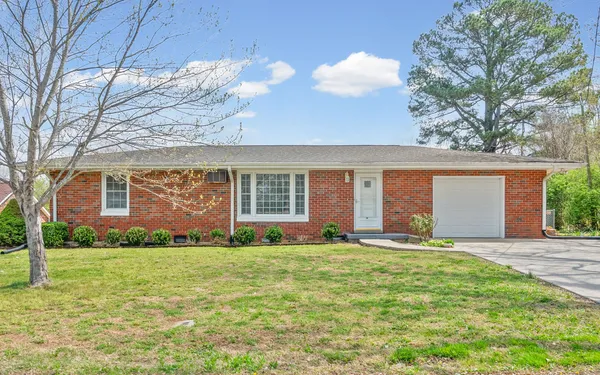 $240,000 | 80 Church Street, Tennessee Ridge, TN 37178