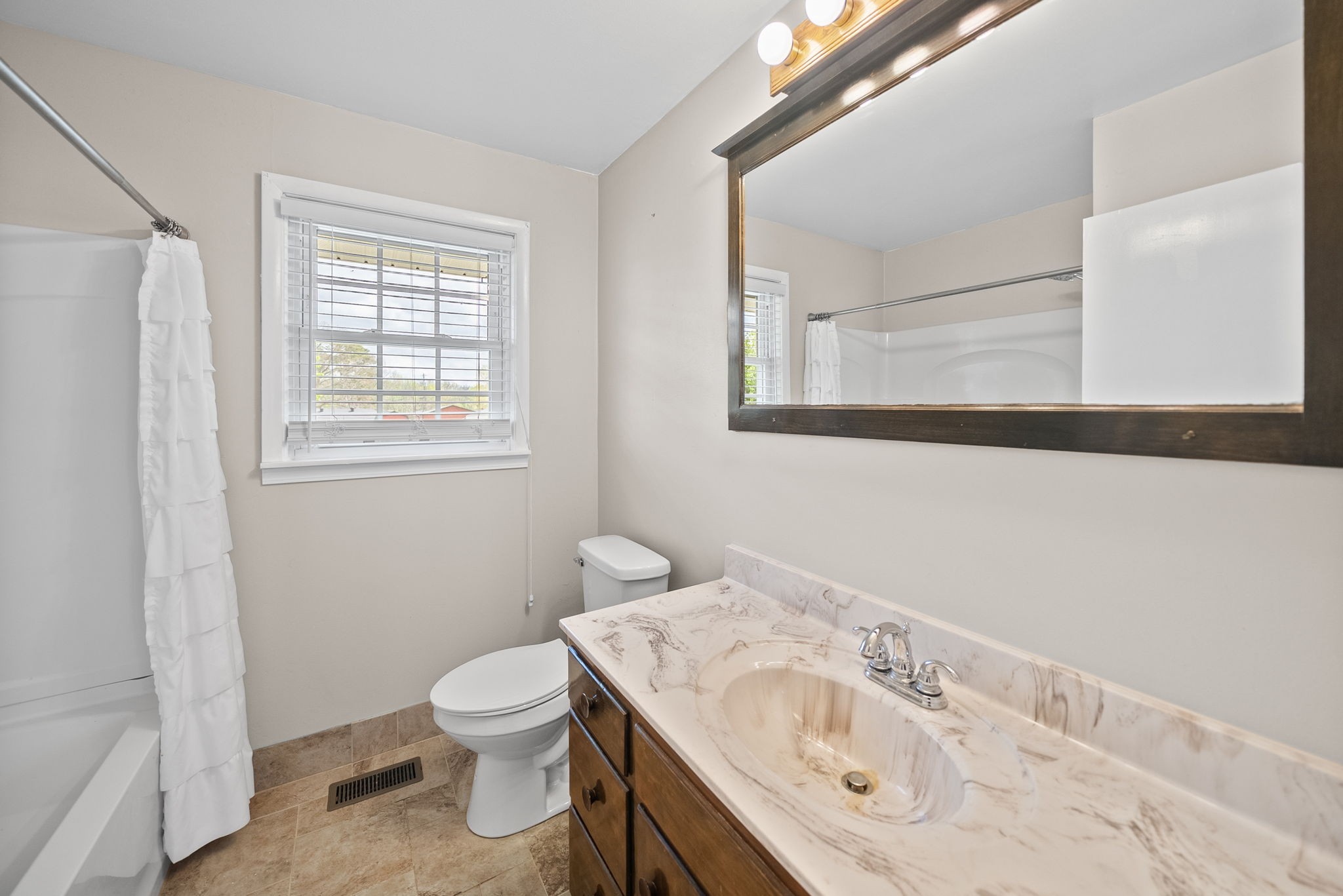 80 Church Street Tennessee Ridge, TN 37178 - Photo 16 of 27