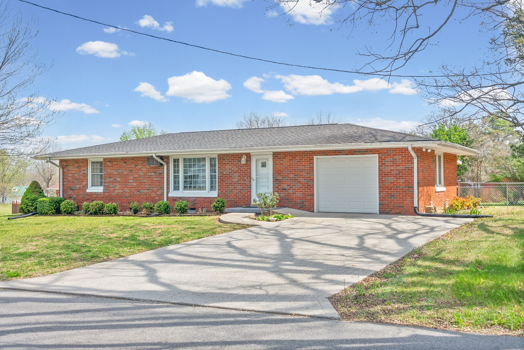 80 Church Street Tennessee Ridge, TN 37178 - Photo 2 of 27