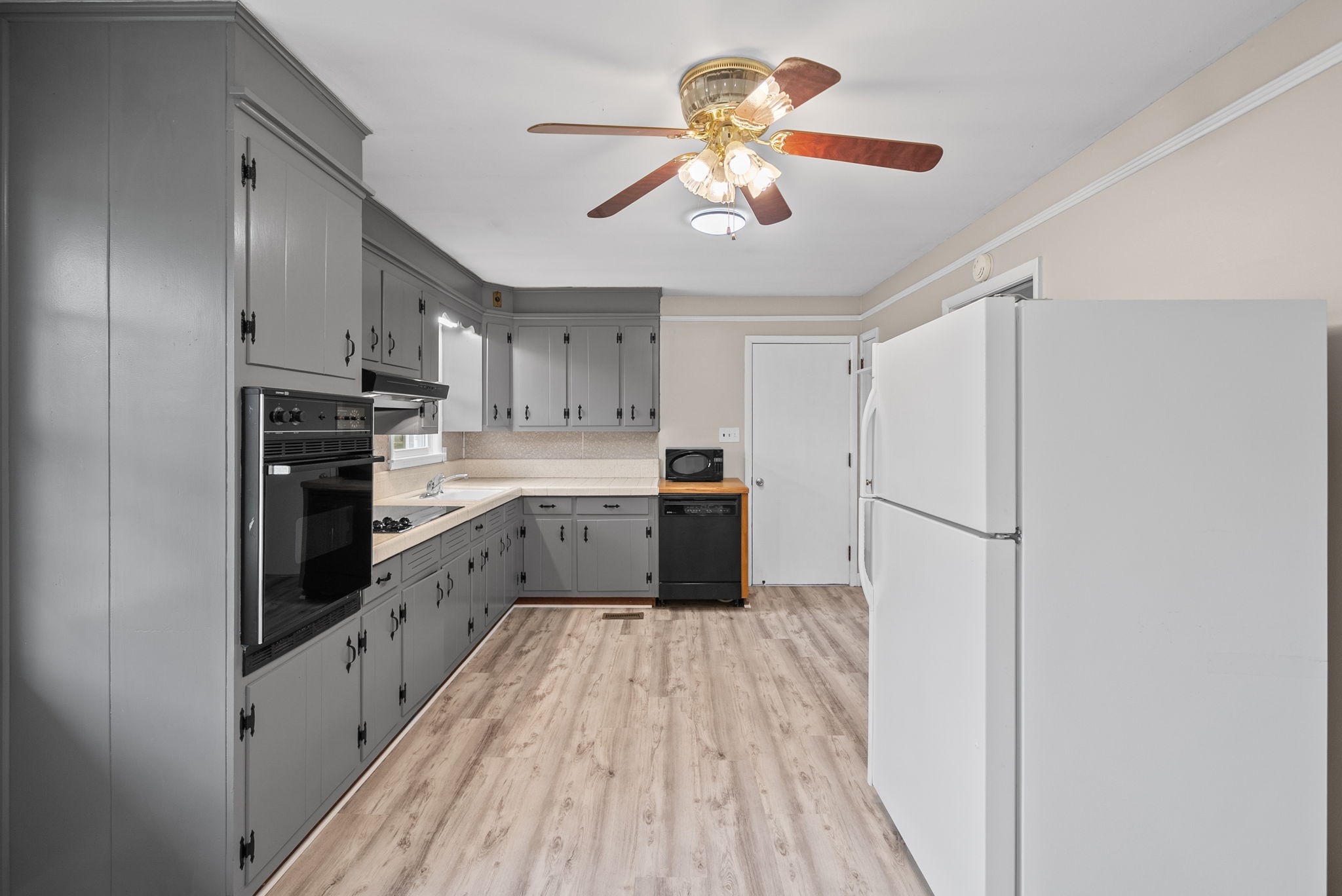 80 Church Street Tennessee Ridge, TN 37178 - Photo 6 of 27