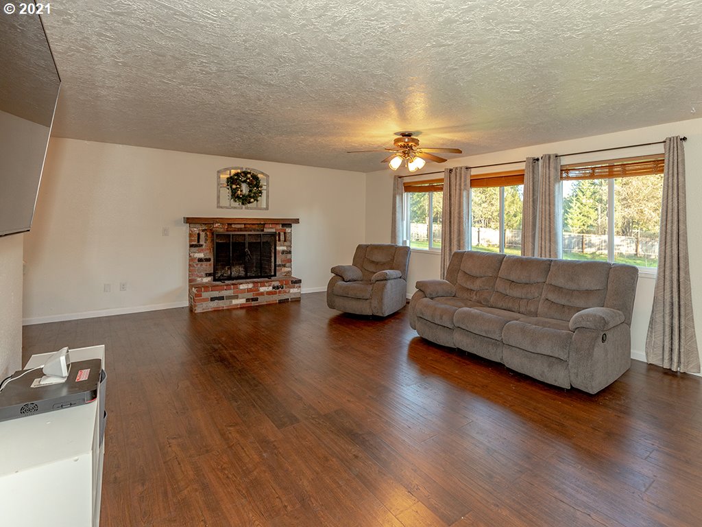 3031 Skye Road Washougal, WA 98671 - Photo 8 of 32 Gallery Image 8
