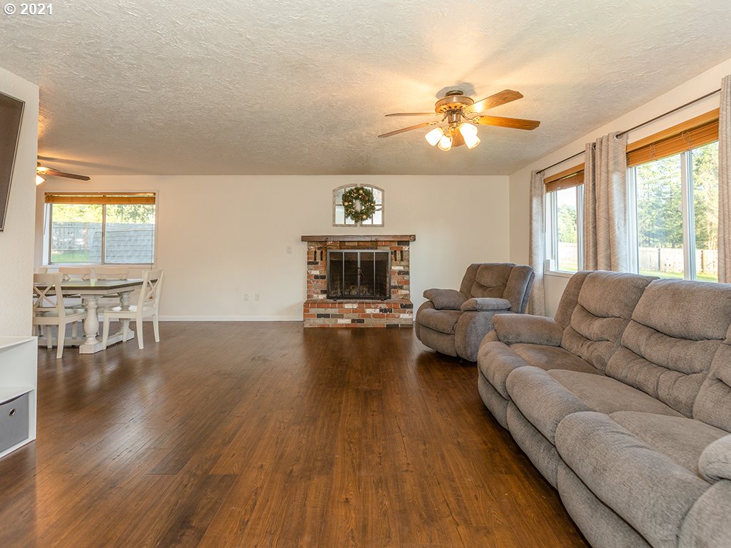 3031 Skye Road Washougal, WA 98671 - Photo 9 of 32 Gallery Image 9