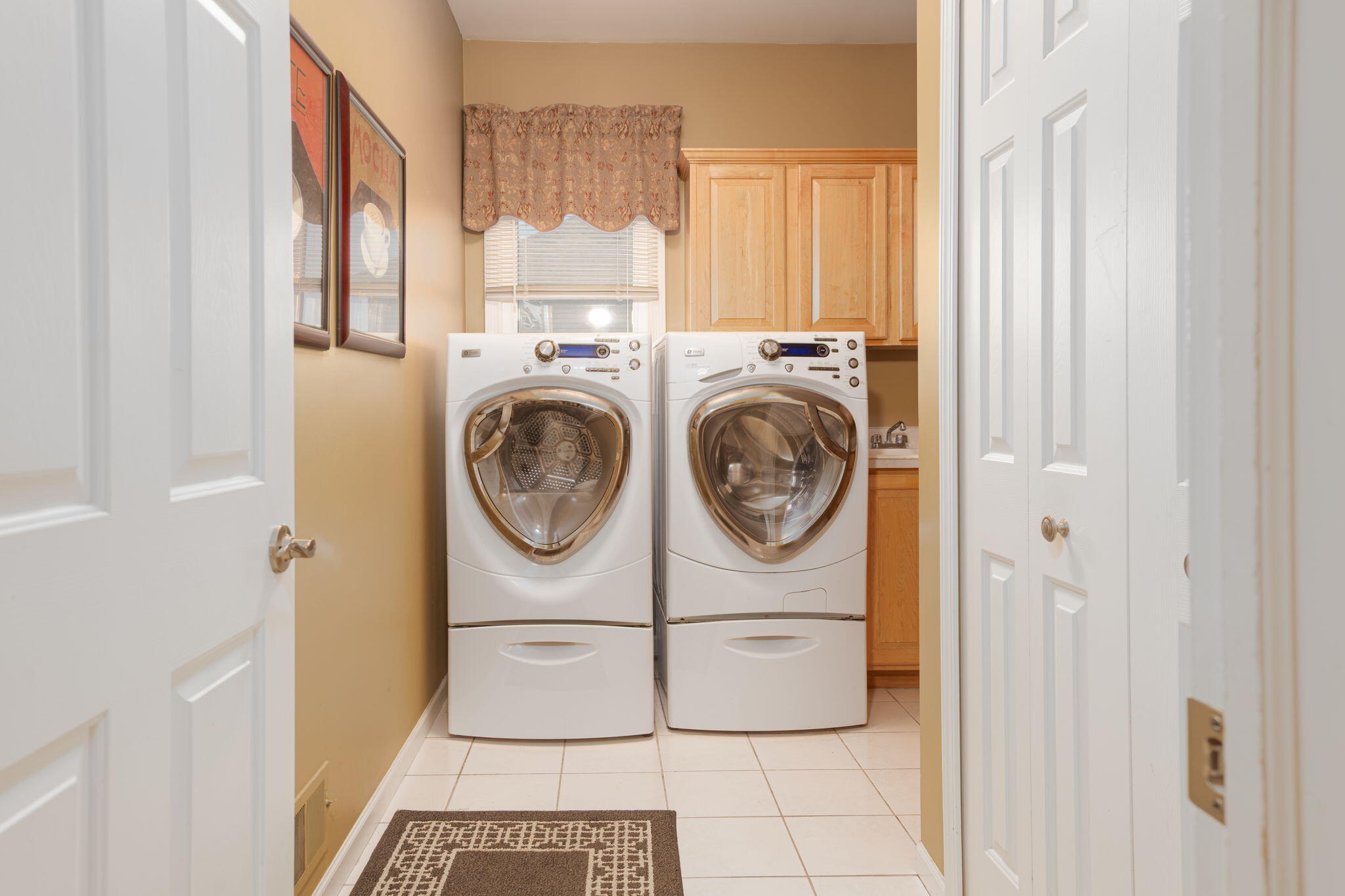 3801 Fawn Drive Rochester, MI 48306 - Photo 20 of 64 18-web-or-mls-interiors-18