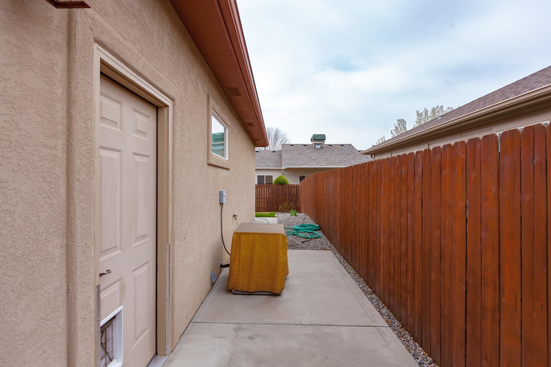 2433 Jack Creek Road Grand Junction, CO 81505 - Photo 34 of 41 a view of balcony with furniture