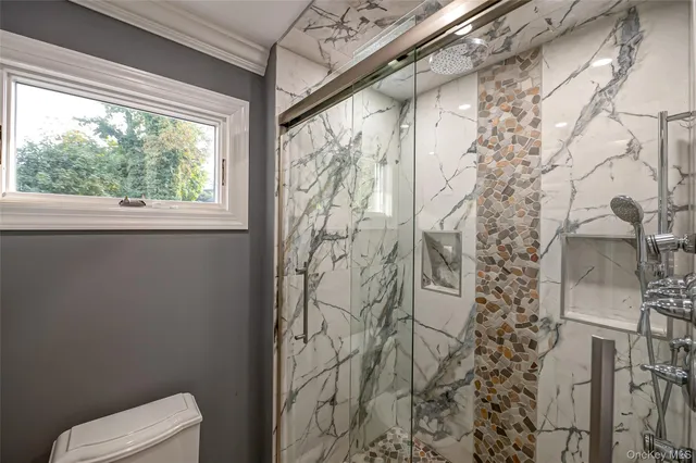 $5,000 | 850 St Johnland Road, Kings Park, NY 11754