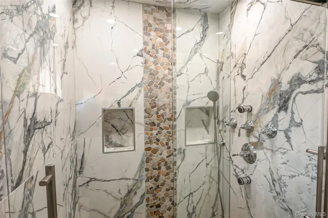 $5,000 | 850 St Johnland Road, Kings Park, NY 11754