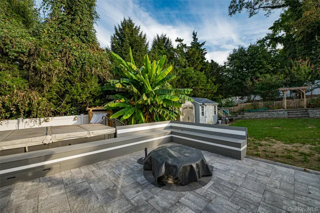 $5,000 | 850 St Johnland Road, Kings Park, NY 11754