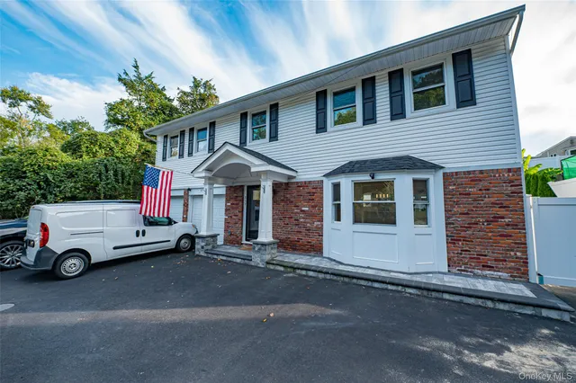 $5,000 | 850 St Johnland Road, Kings Park, NY 11754