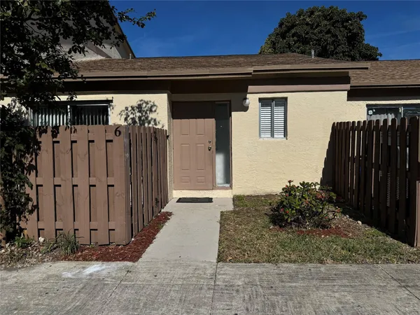 $2,100 | 10725 Northwest 30th Place, Unit 6, Sunrise, FL 33322