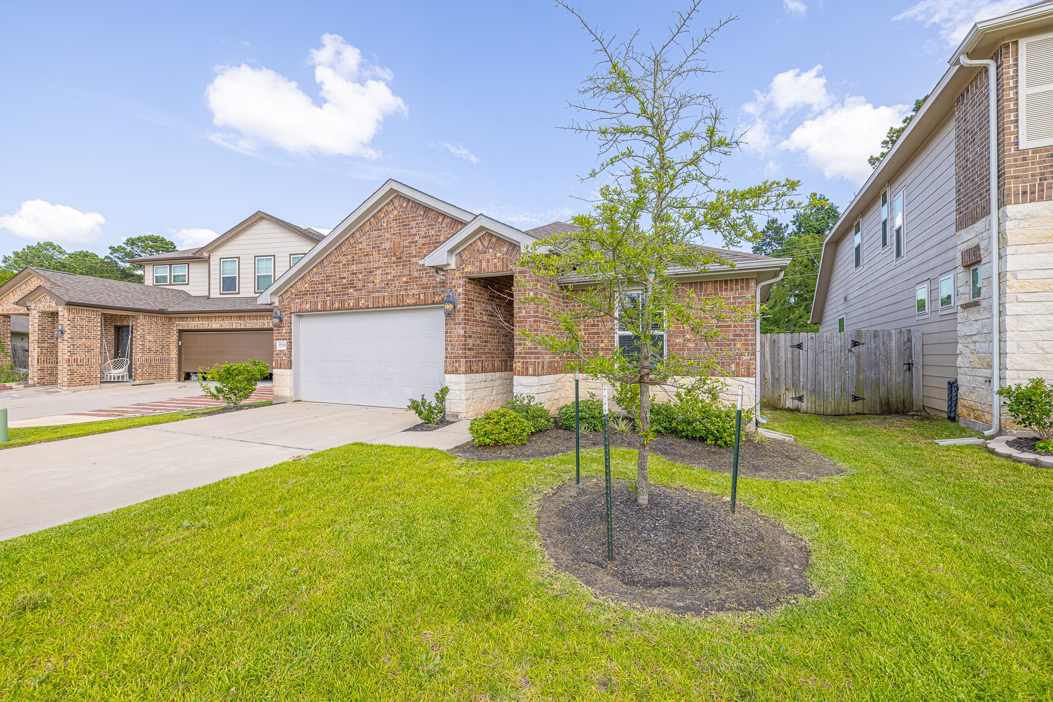 17705 Hanson Ridge Drive Montgomery, TX 77316 - Photo 2 of 44