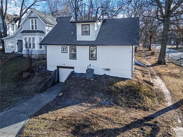 $239,950 | 601 South 7th Street, Leavenworth, KS 66048