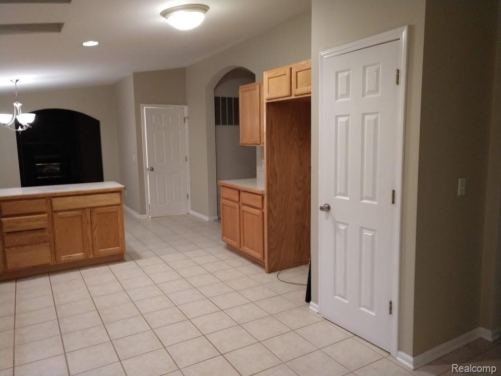 6148 West Lange Road Howell, MI 48843 - Photo 13 of 17 darrel11.jpg
