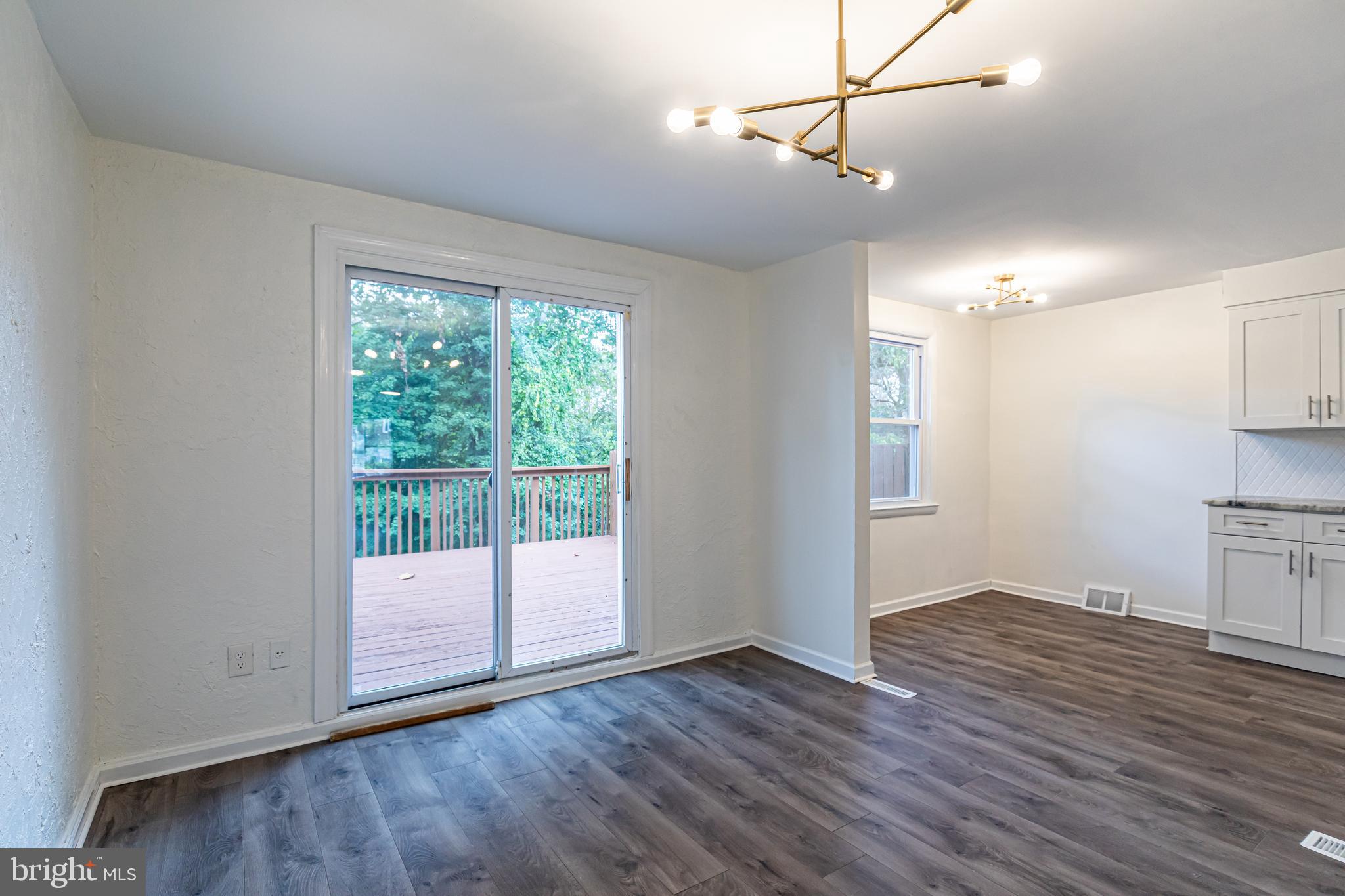 1314 Powell Road Brookhaven, PA 19015 - Photo 15 of 49 Dining Room