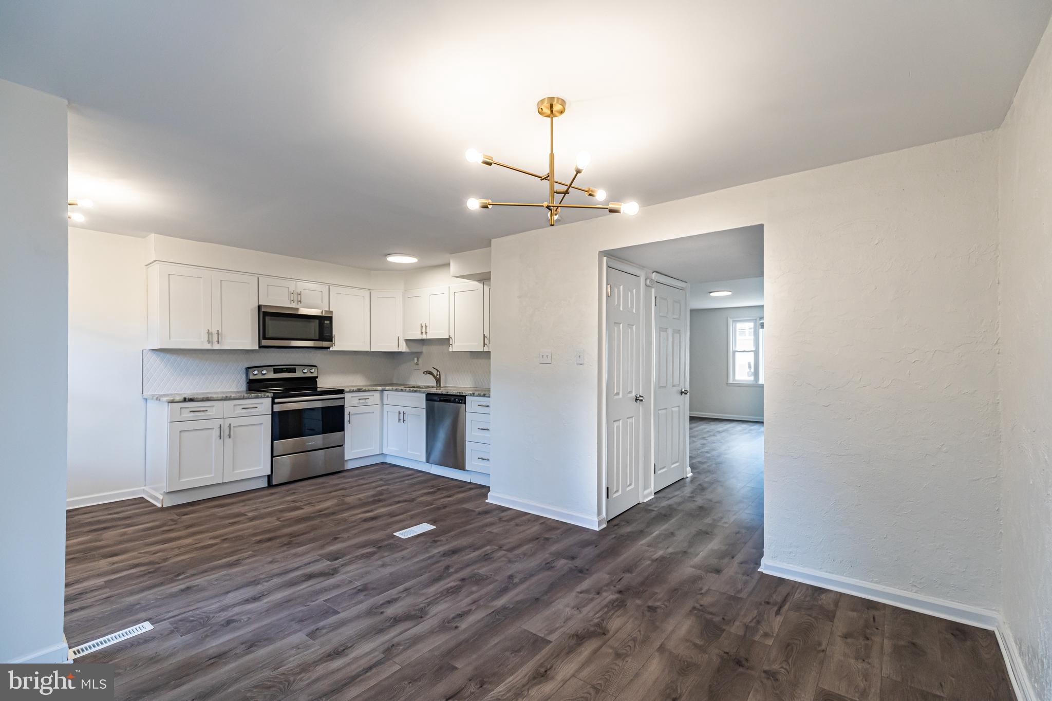 1314 Powell Road Brookhaven, PA 19015 - Photo 16 of 49 Kitchen and Dining Room