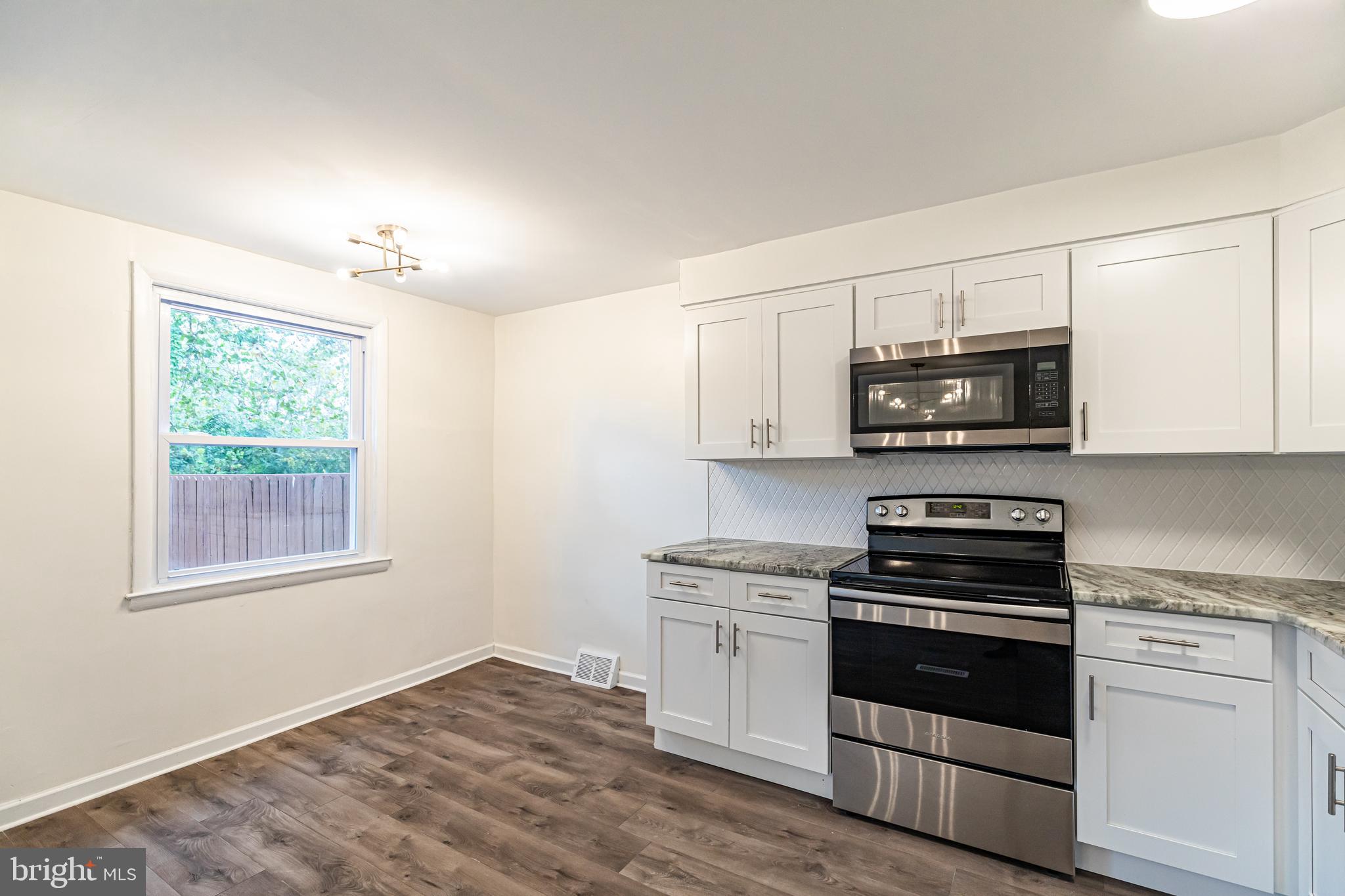1314 Powell Road Brookhaven, PA 19015 - Photo 20 of 49 Kitchen
