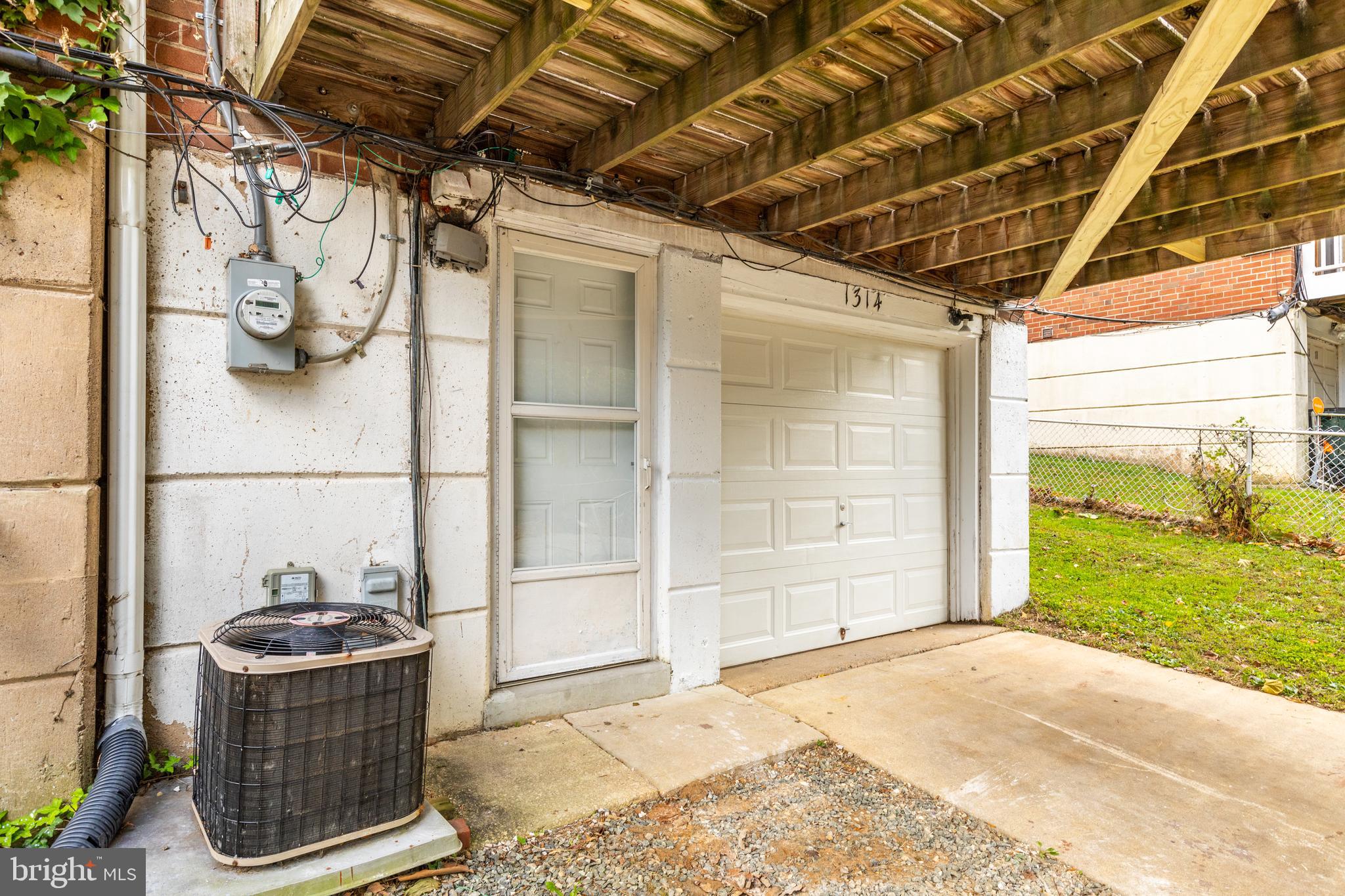 1314 Powell Road Brookhaven, PA 19015 - Photo 45 of 49 Rear Entrance