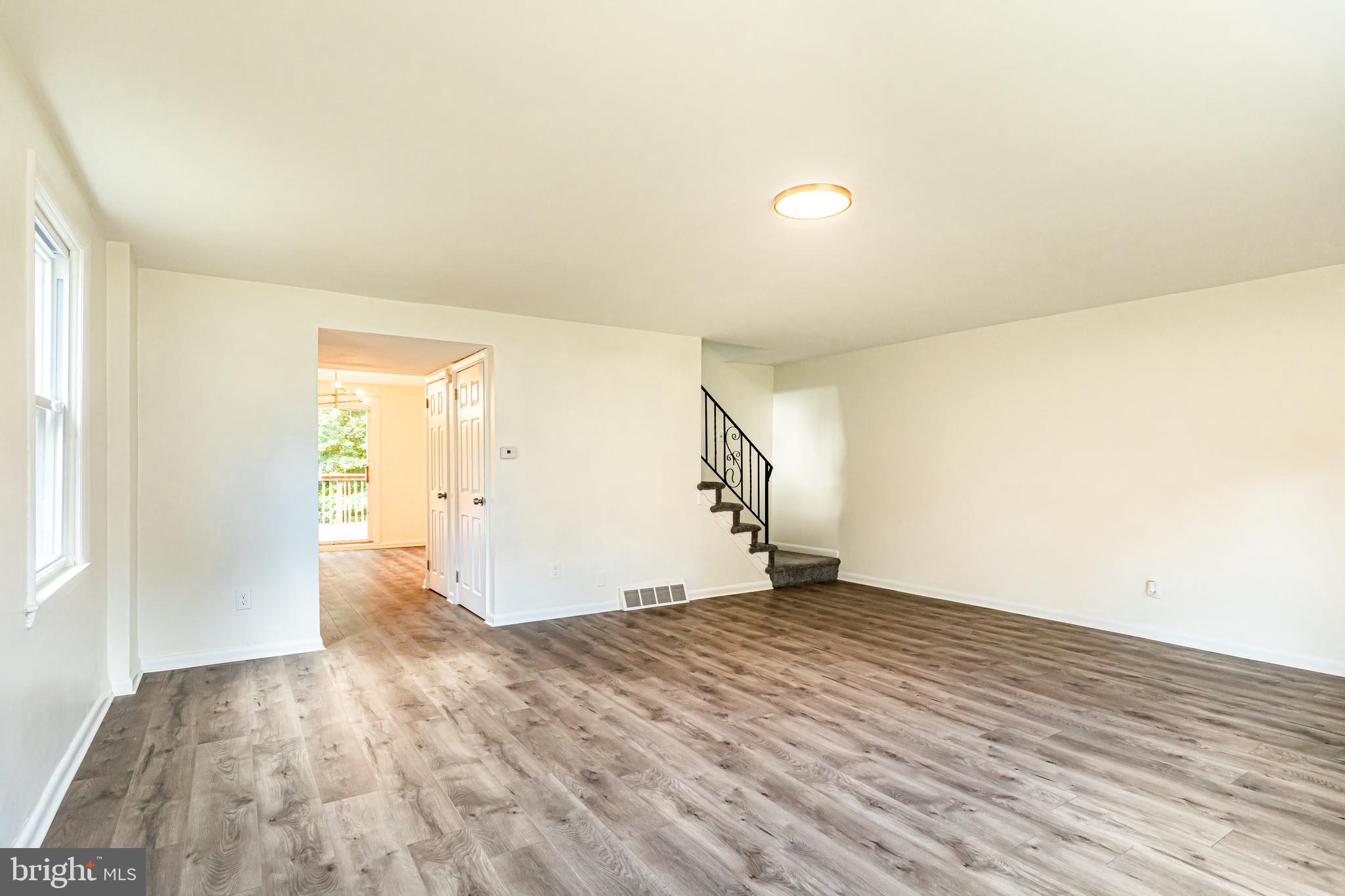 1314 Powell Road Brookhaven, PA 19015 - Photo 8 of 49 Living Room