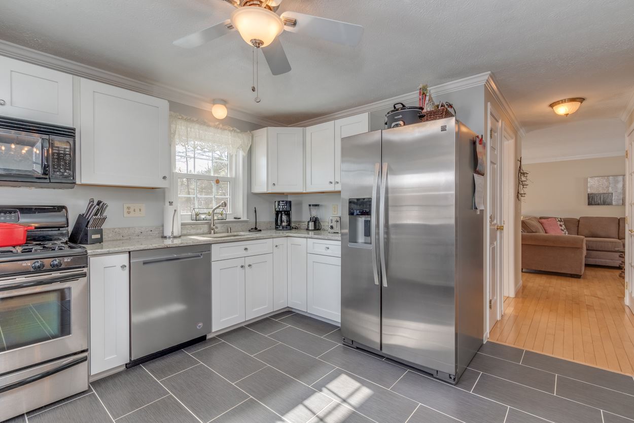 71 Talent Road, Unit 41 Litchfield, NH 03052 - Photo 8 of 40