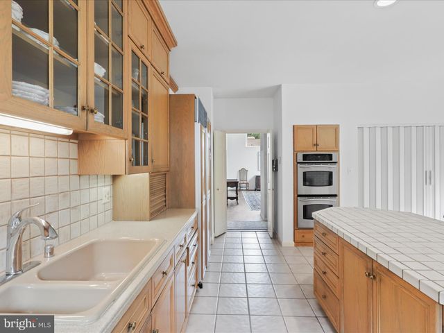 $1,650,000 | 4135 North River Street, McLean, VA 22101