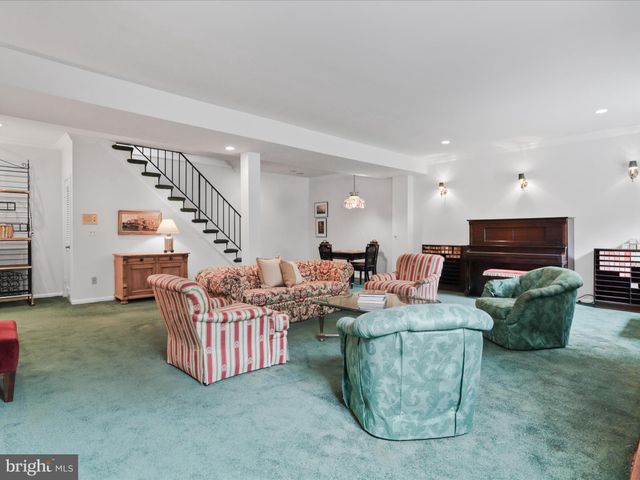 $1,650,000 | 4135 North River Street, McLean, VA 22101