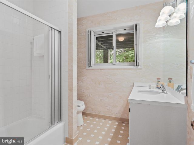 $1,650,000 | 4135 North River Street, McLean, VA 22101