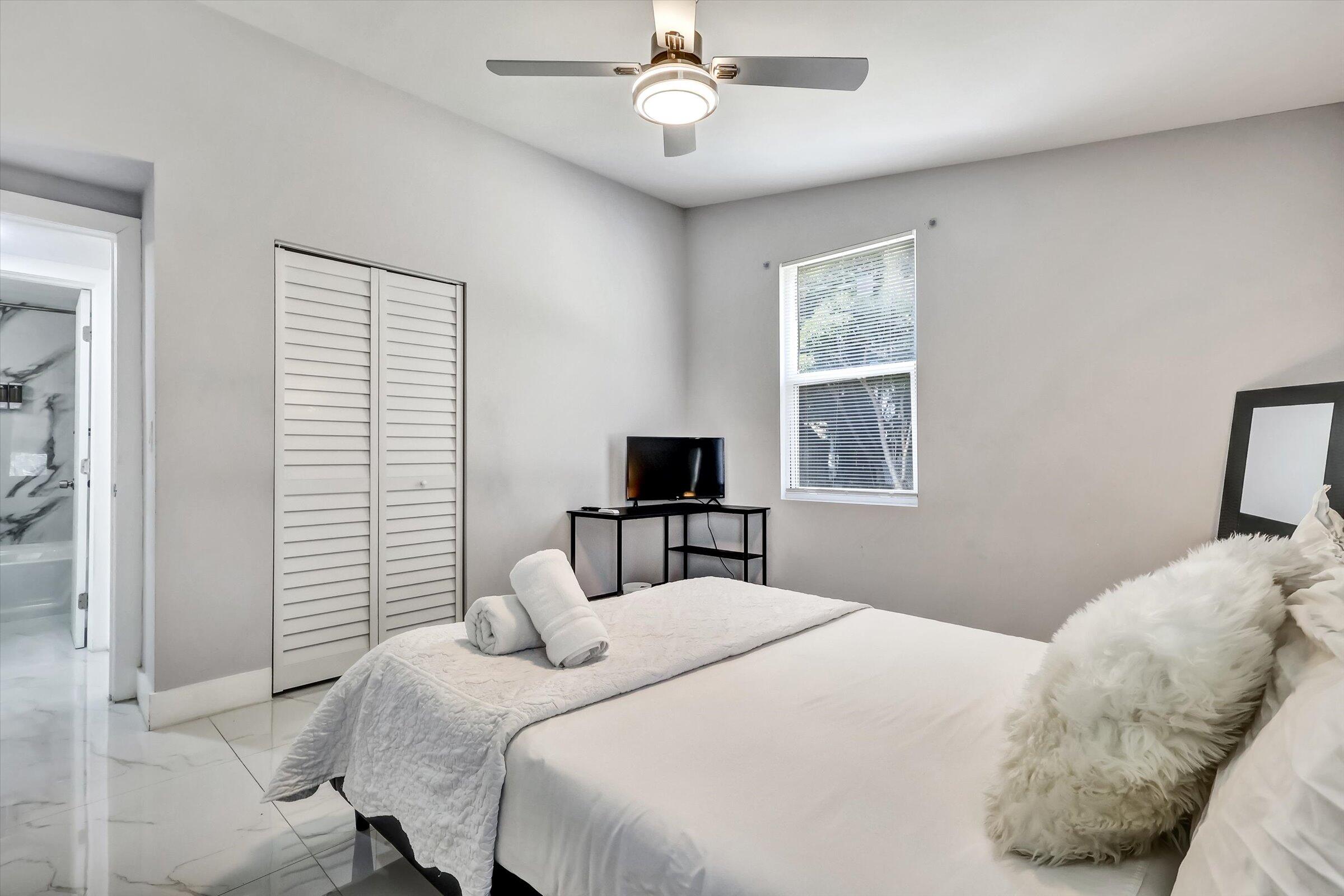 255 Glouchester Street Boca Raton, FL 33487 - Photo 20 of 27 20-255 Glouchester Street-20