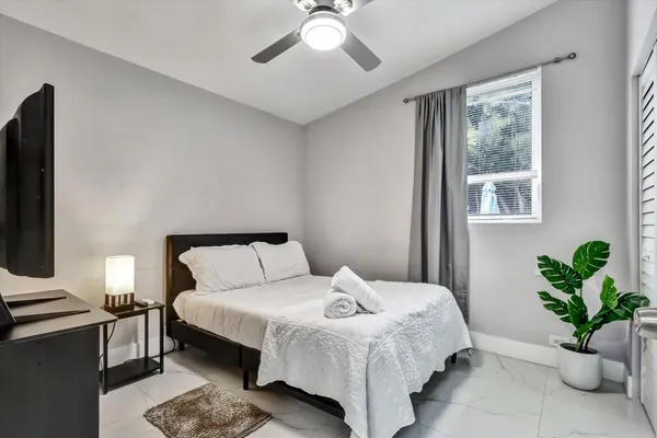 $3,750 | 255 Glouchester Street, Boca Raton, FL 33487