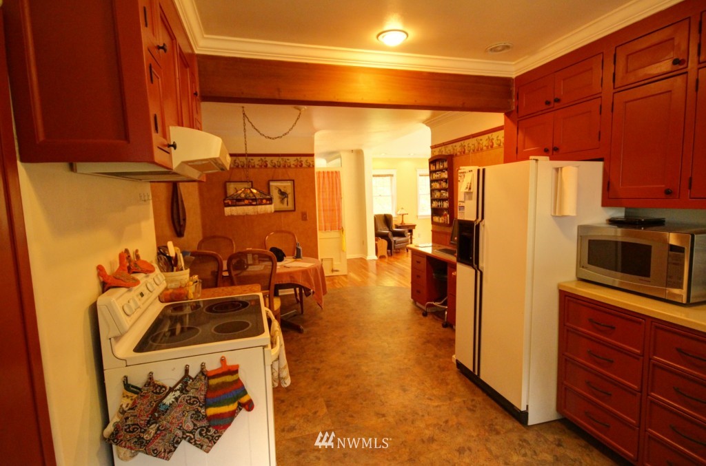 7905 Silver Lake Road Maple Falls, WA 98266 - Photo 7 of 21