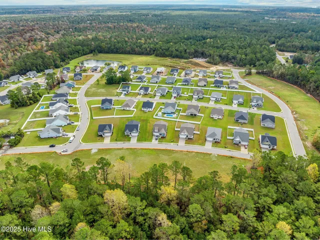 $374,999 | 645 Ashvale Lane Southeast, Bolivia, NC 28422