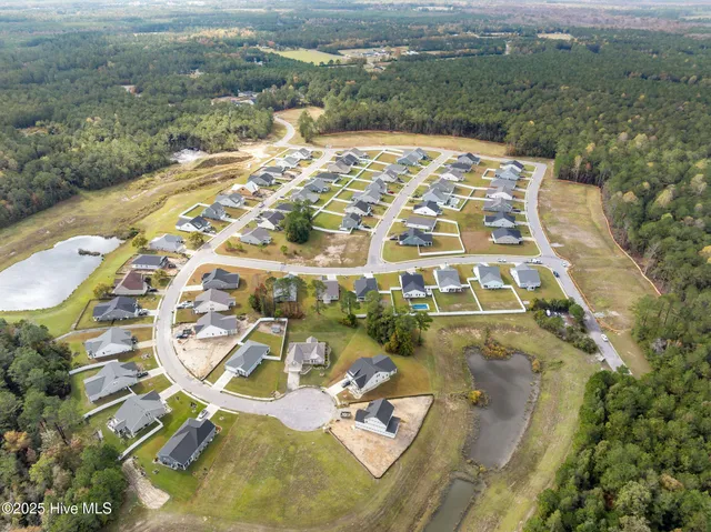 $374,999 | 645 Ashvale Lane Southeast, Bolivia, NC 28422