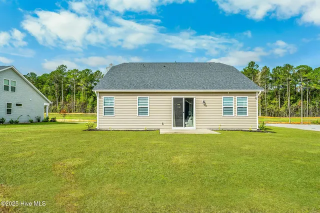 $374,999 | 645 Ashvale Lane Southeast, Bolivia, NC 28422