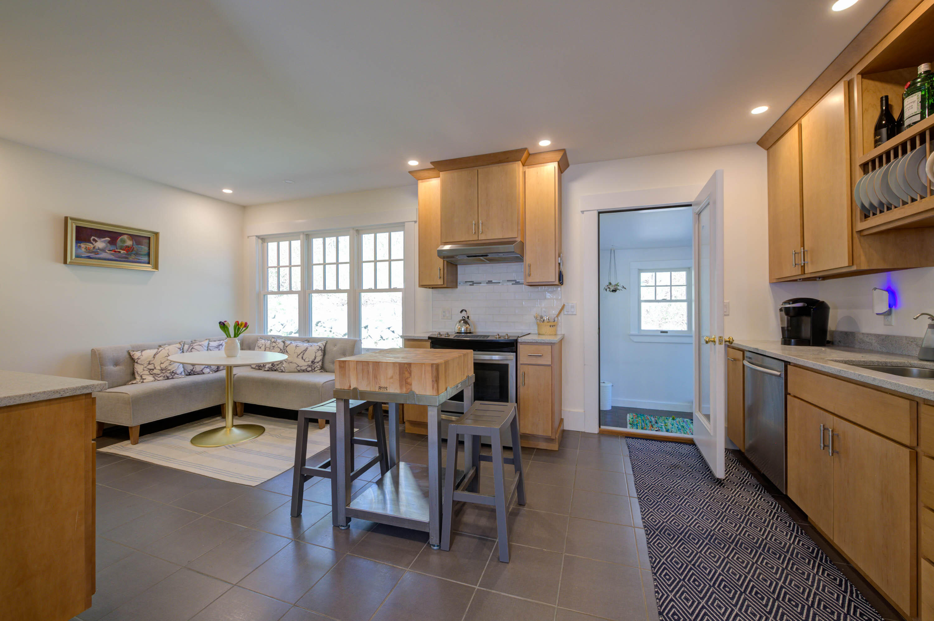 802 Shore Road Cape Neddick, ME 03902 - Photo 8 of 29 pic-9