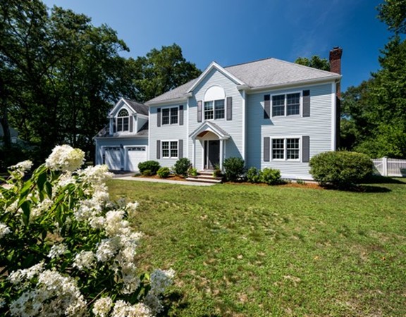 173 Peter Spring Road Concord, MA 01742 - Photo 3 of 29 Gallery Image 3