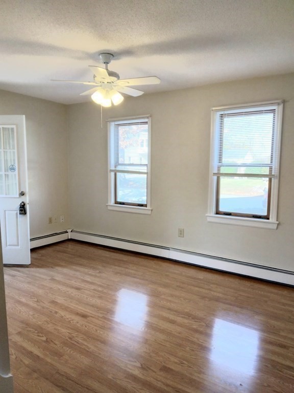 15 Leighton Street, Unit R Pepperell, MA 01463 - Photo 6 of 16 Gallery Image 6